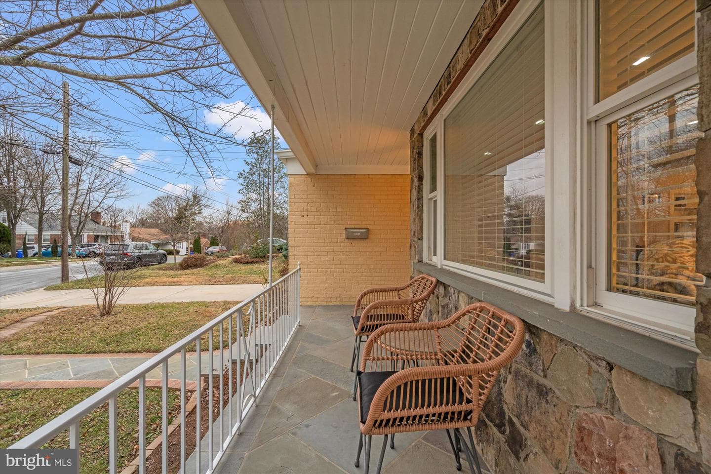 2213 Darrow Street photo 3