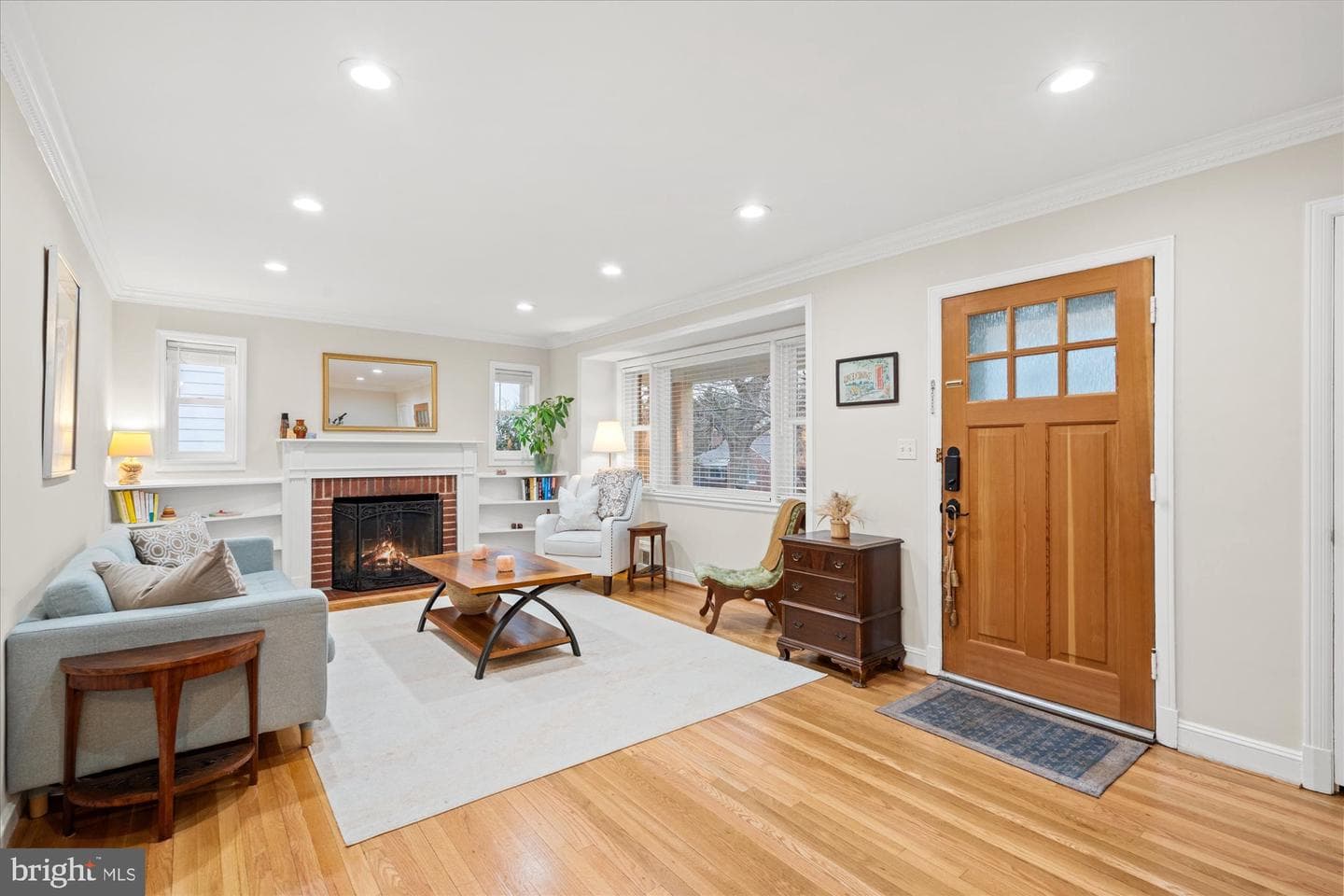 2213 Darrow Street photo 4