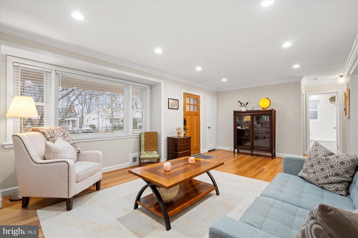 2213 Darrow Street photo 5