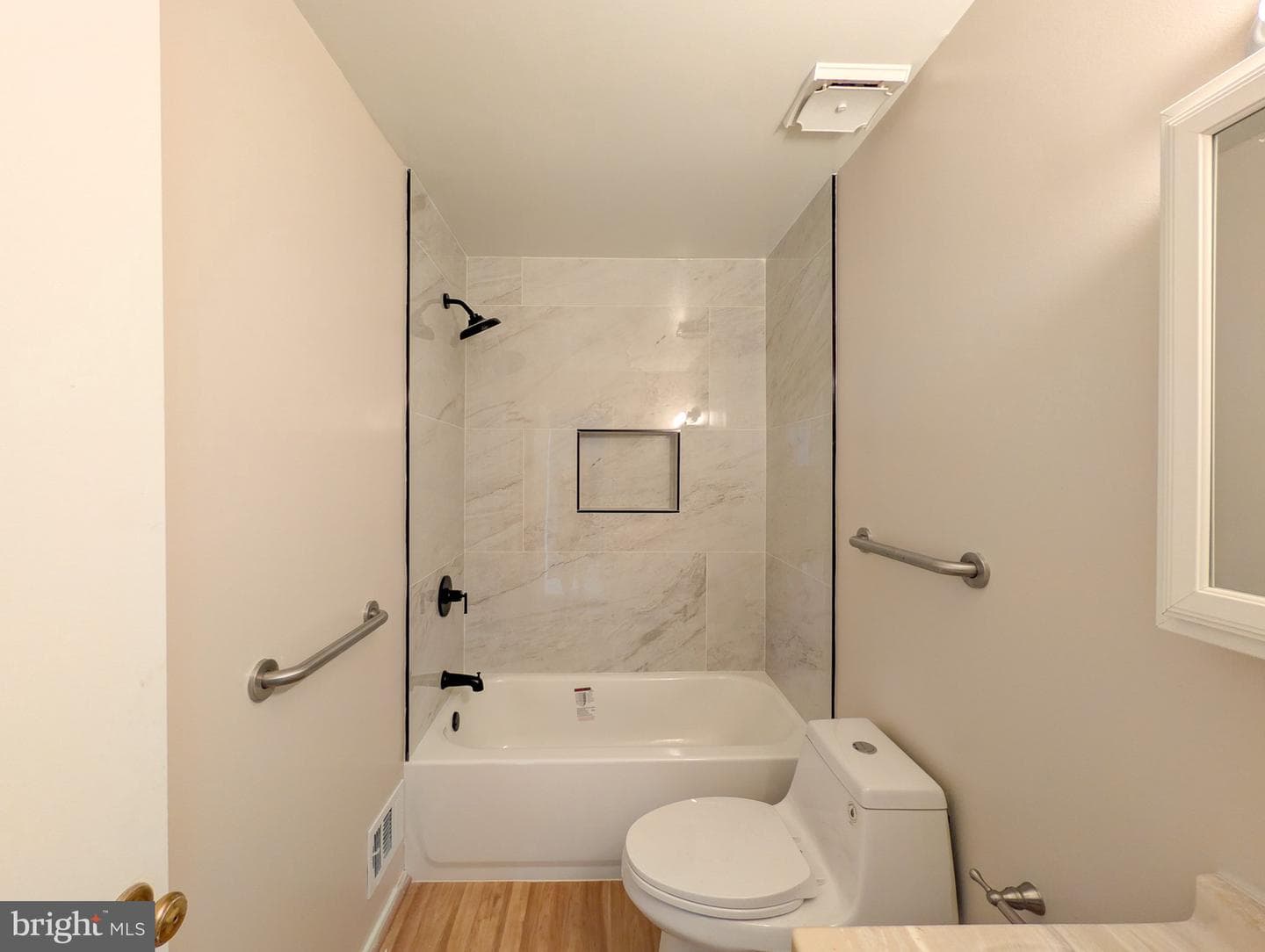 9123 Chesley Knoll Court photo 5