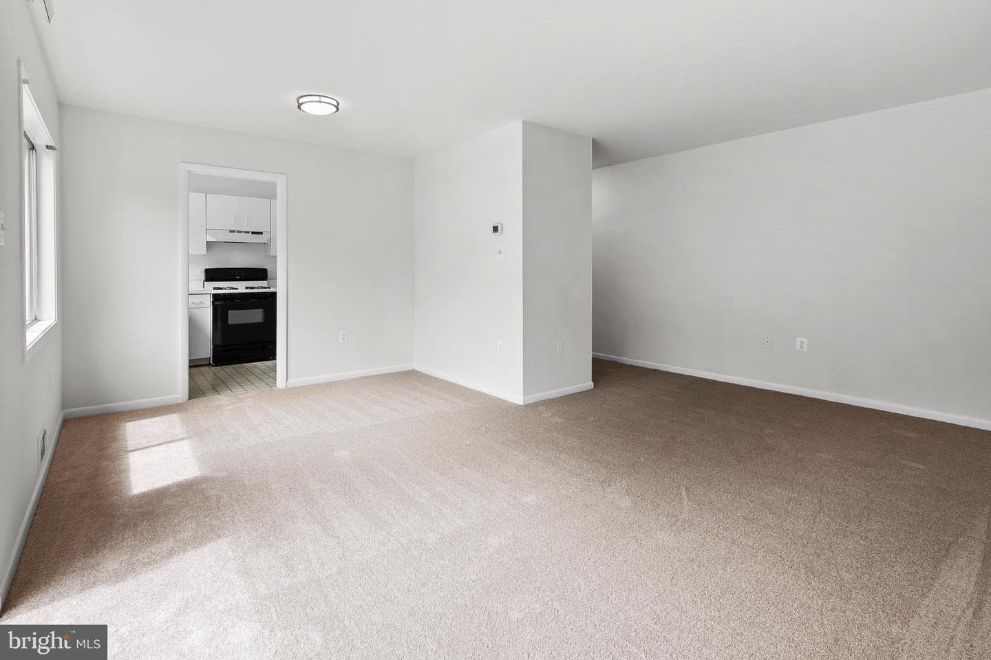 10626 Weymouth Street #204 photo 11
