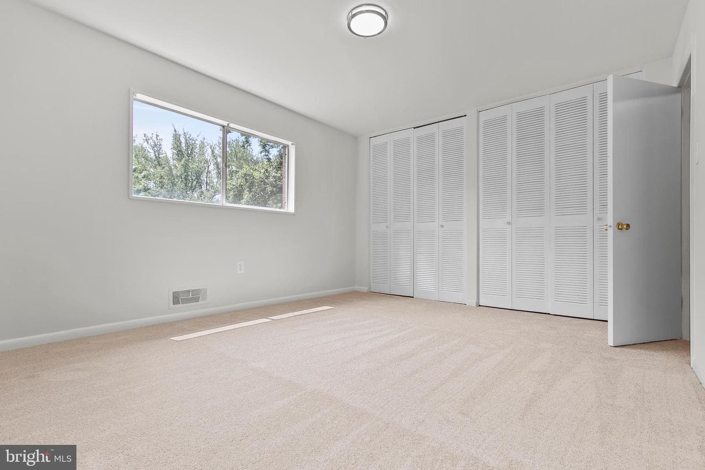 10626 Weymouth Street #204 photo 27