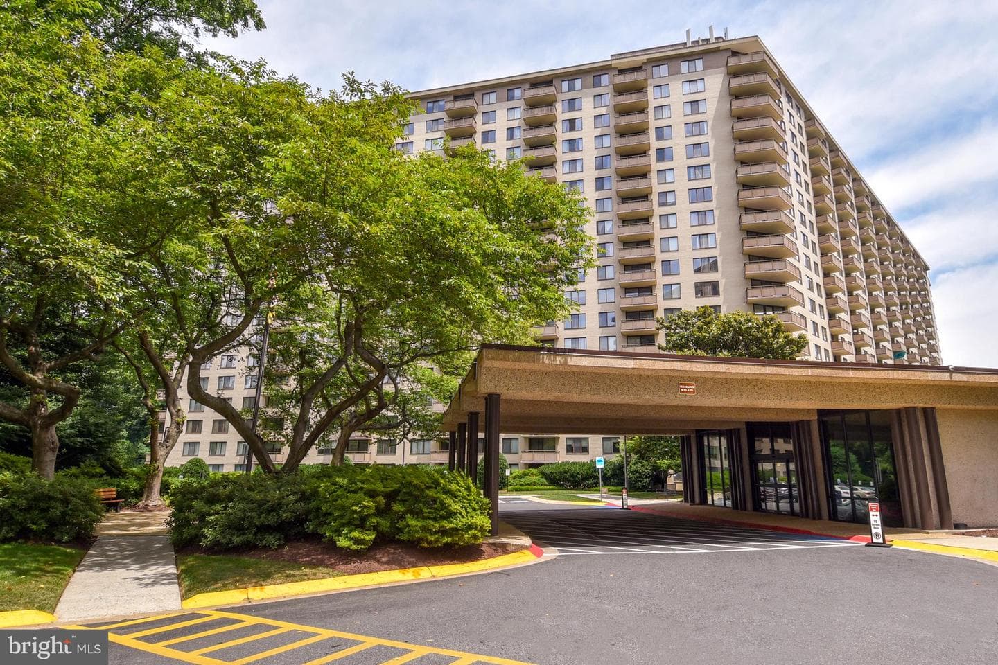 5225 Pooks Hill Road #1214n, Bethesda