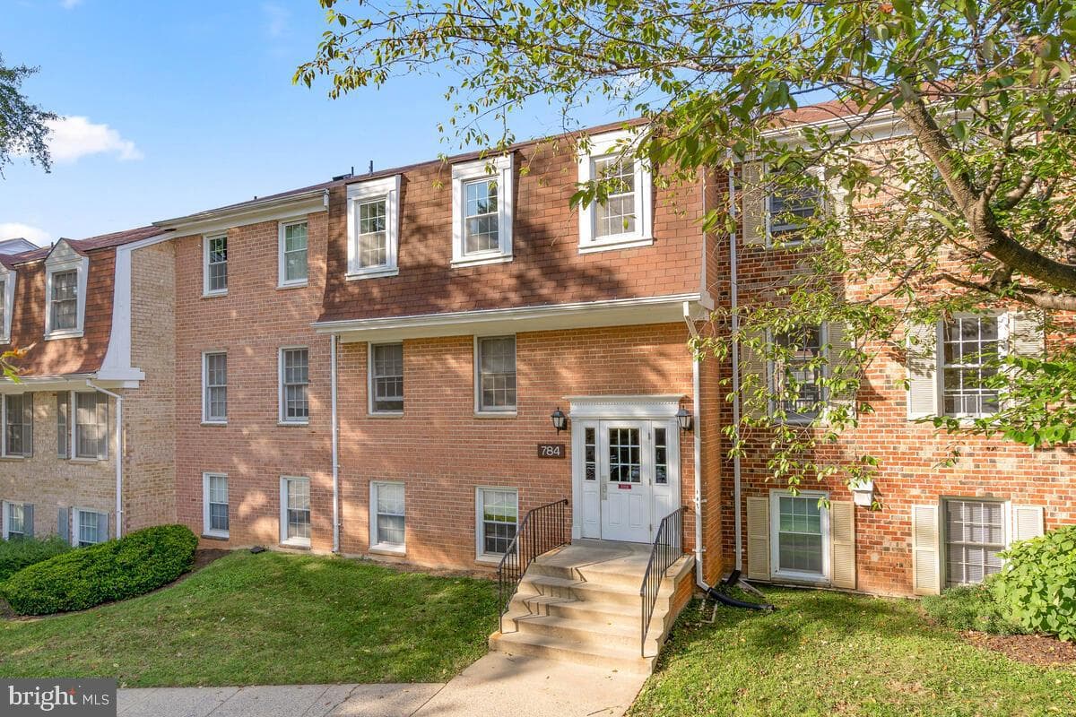 784 Quince Orchard Boulevard #784-10