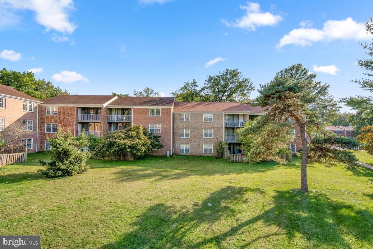 784 Quince Orchard Boulevard #784-10 photo 2