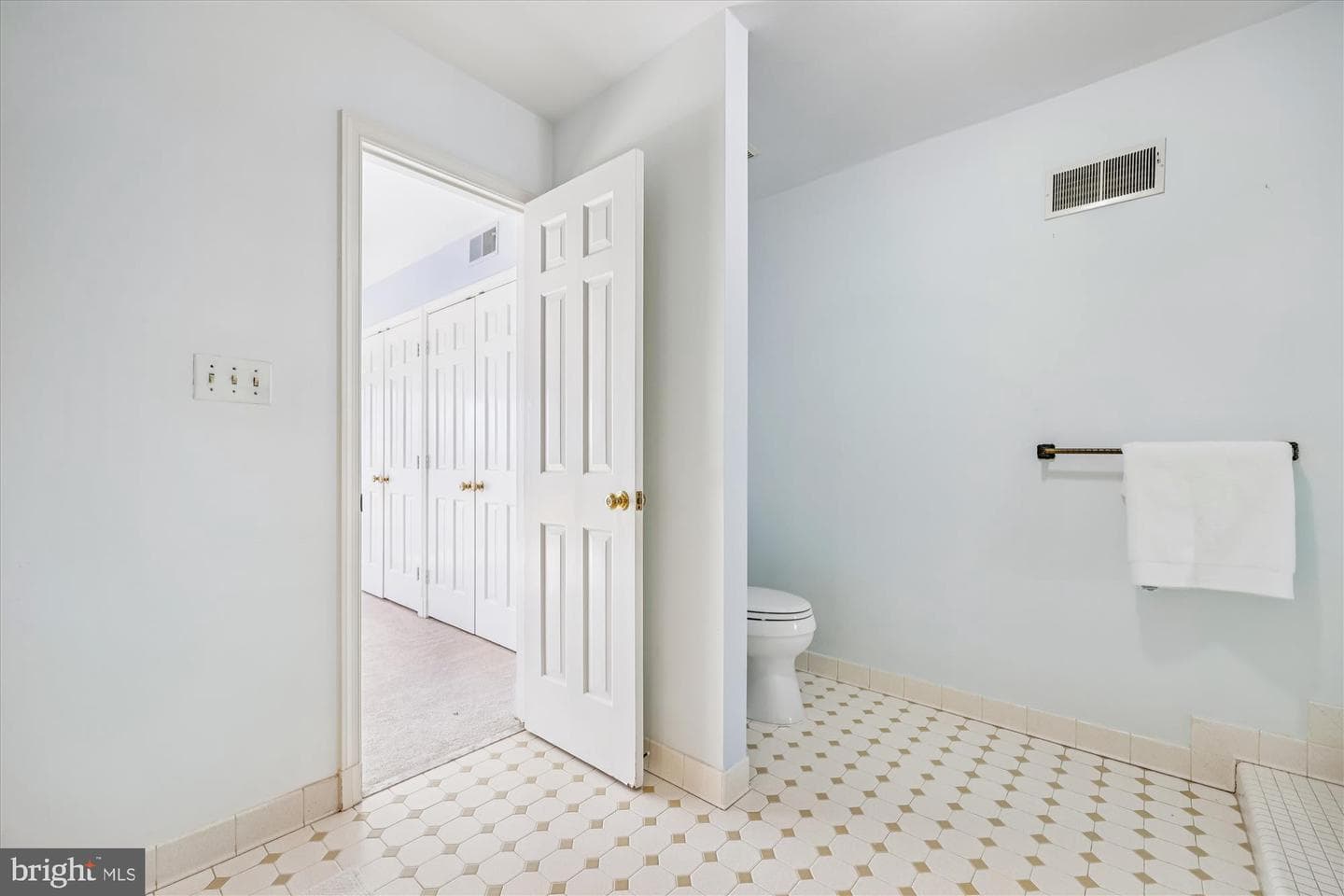 10904 Wickshire Way #f-3 photo 19