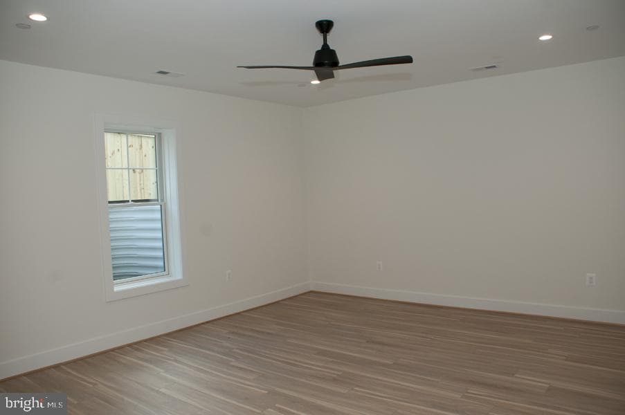 7008 Amy Lane photo 36