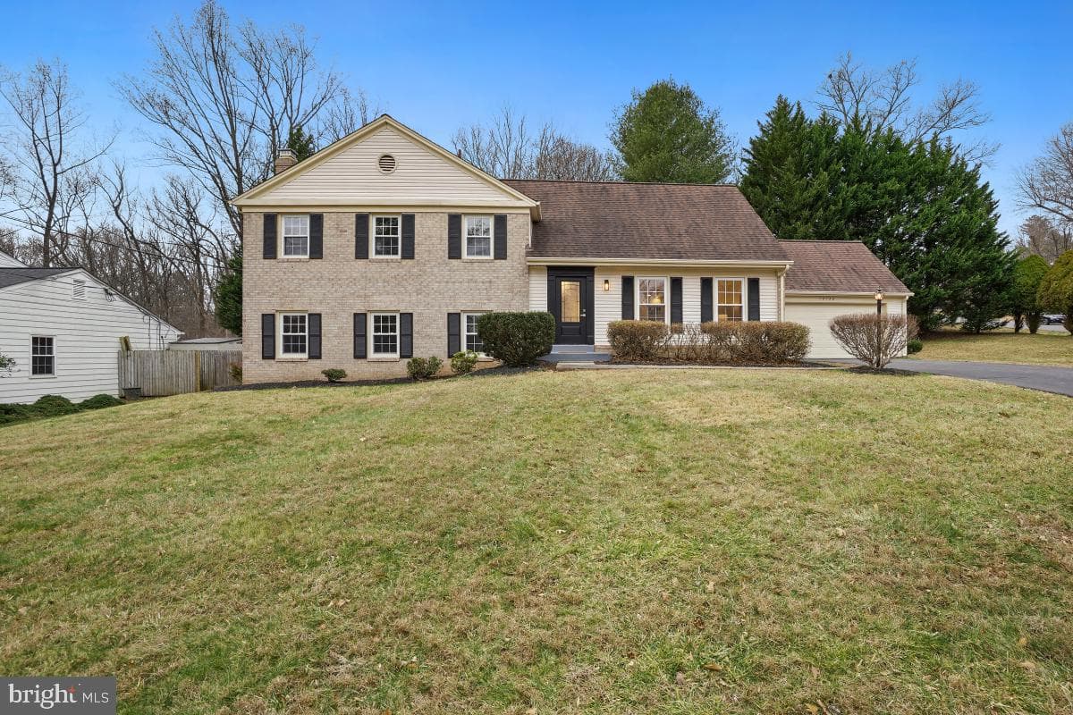 12130 Ambleside Dr