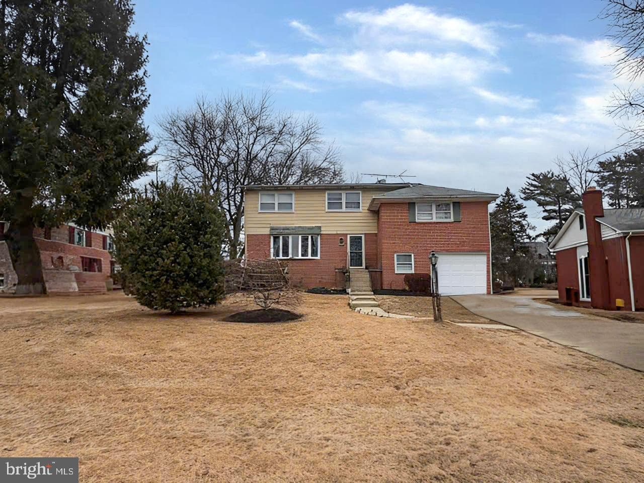 906 Venice Drive photo 2