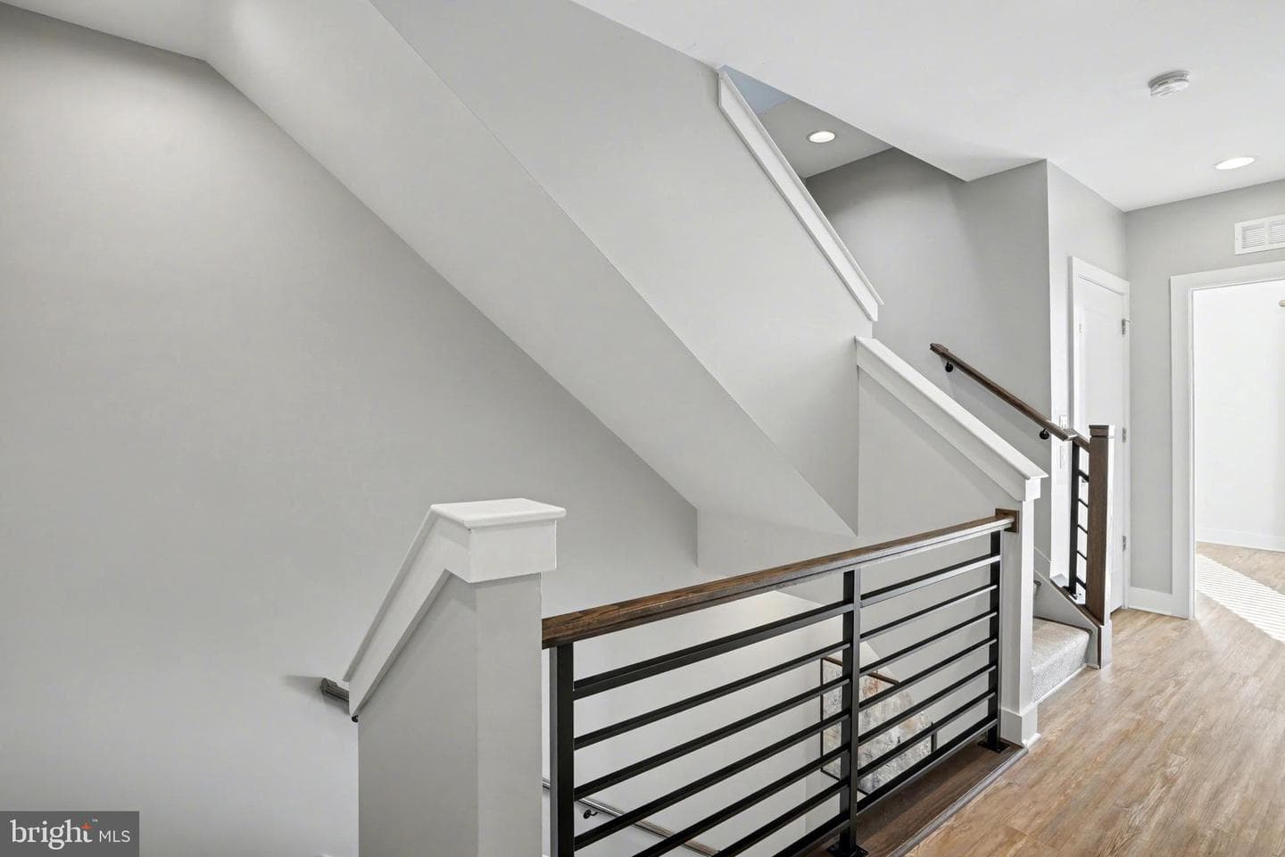8215 River Road photo 22