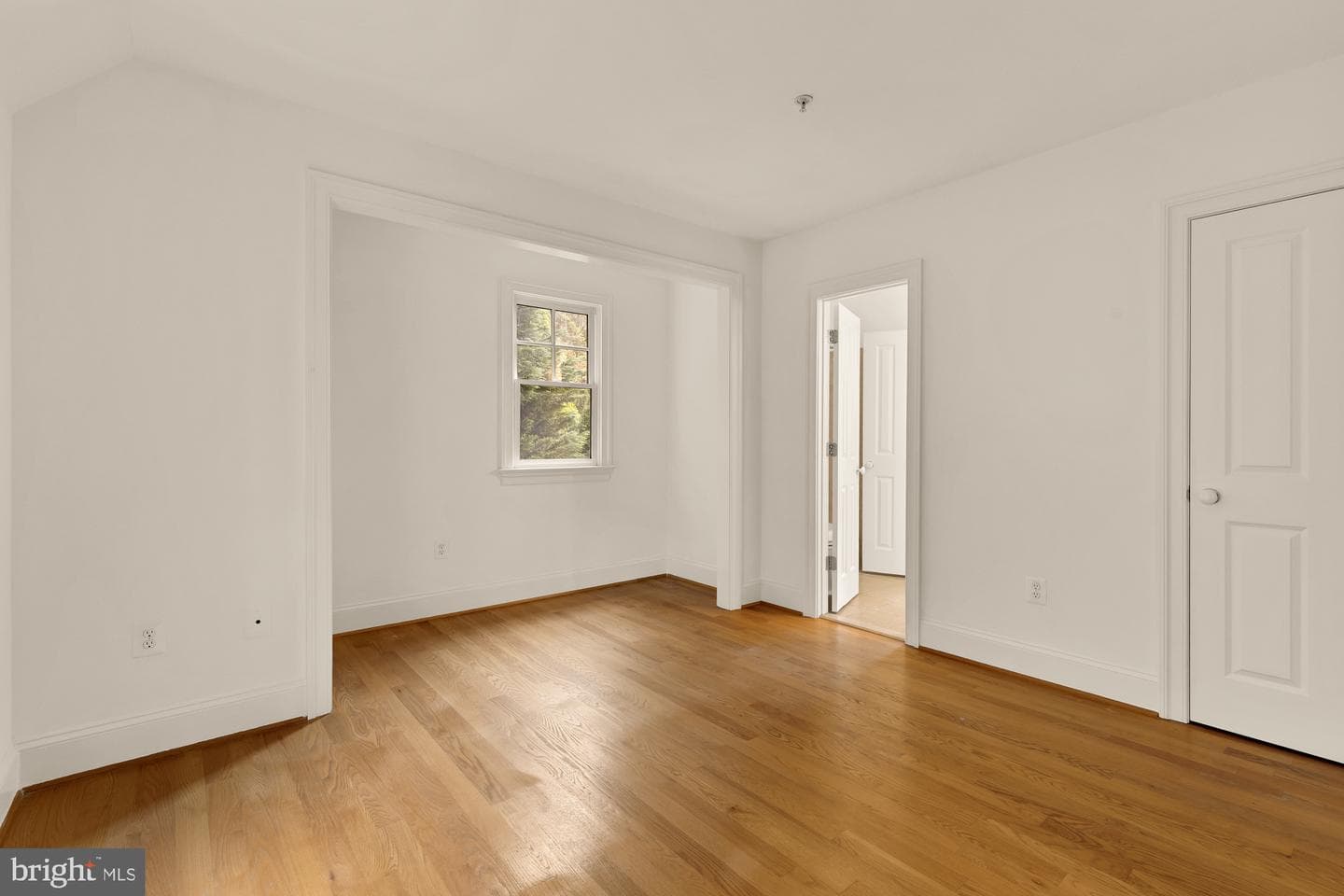 5301 McKinley Street photo 33