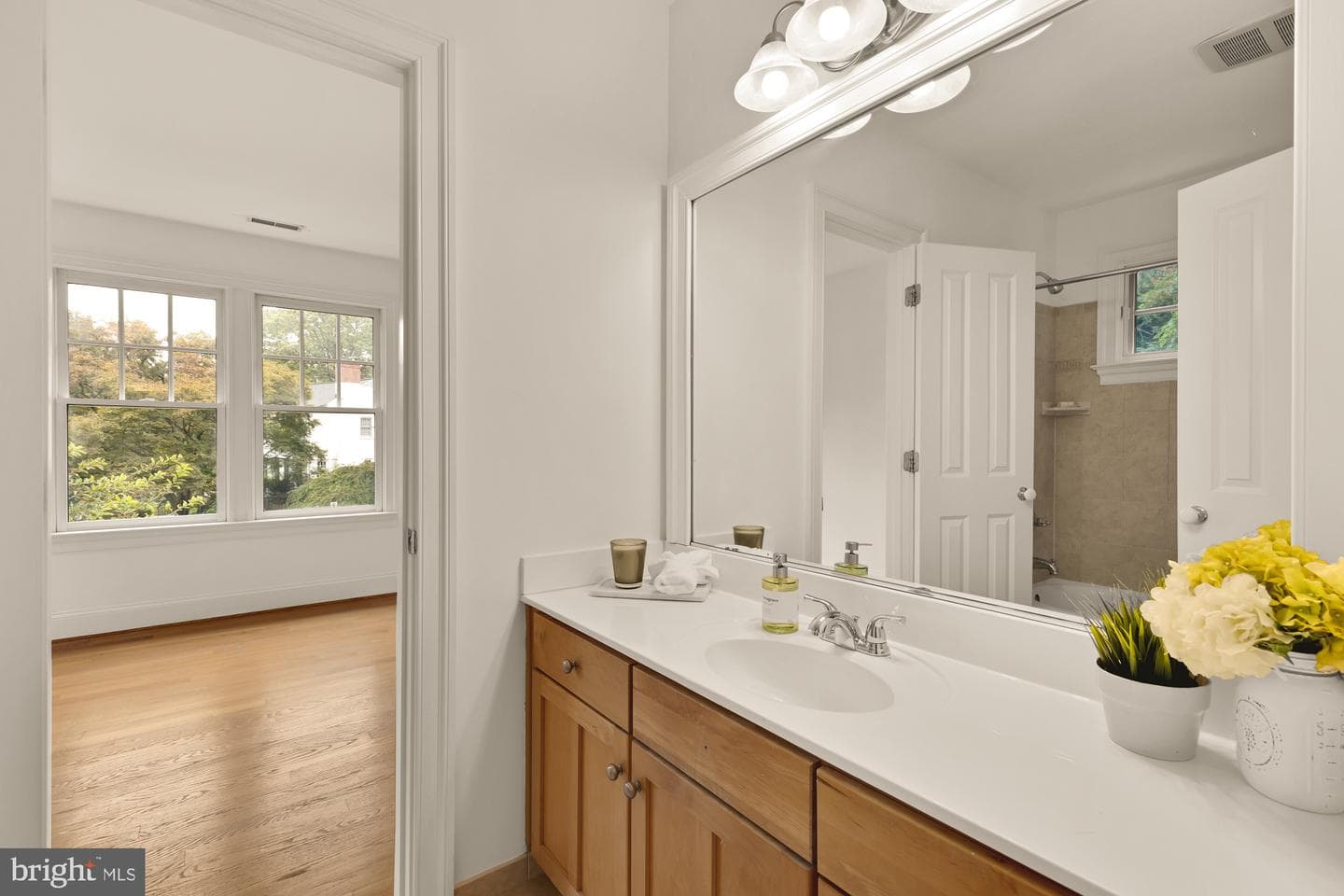 5301 McKinley Street photo 35