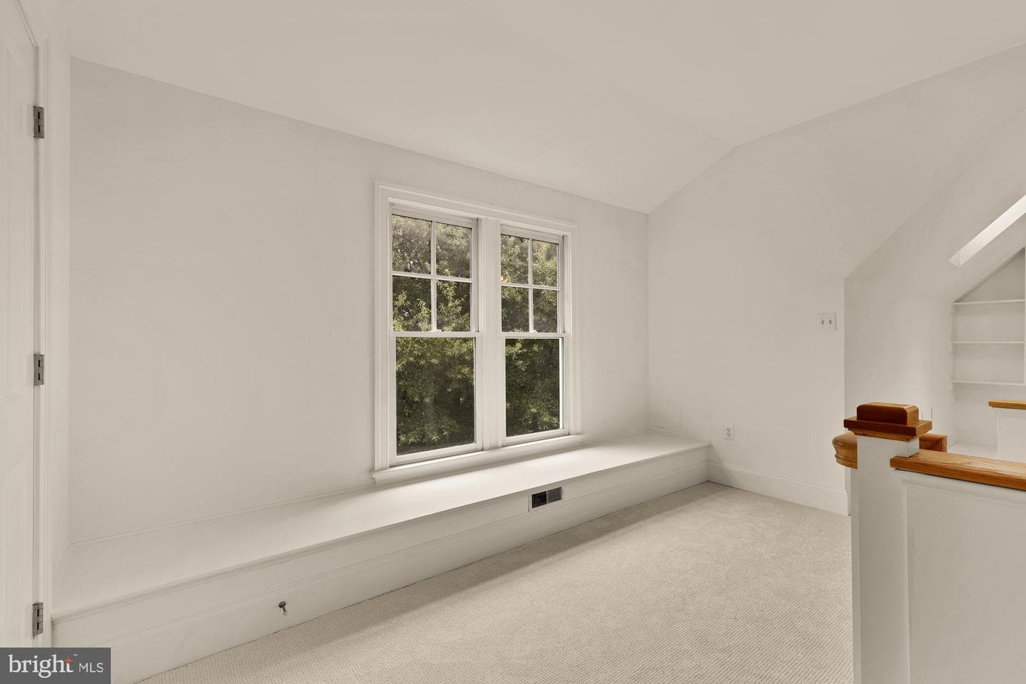 5301 McKinley Street photo 40