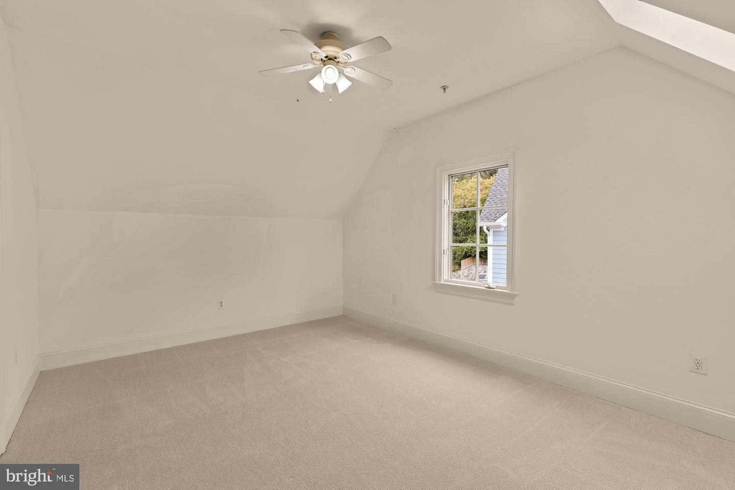5301 McKinley Street photo 46