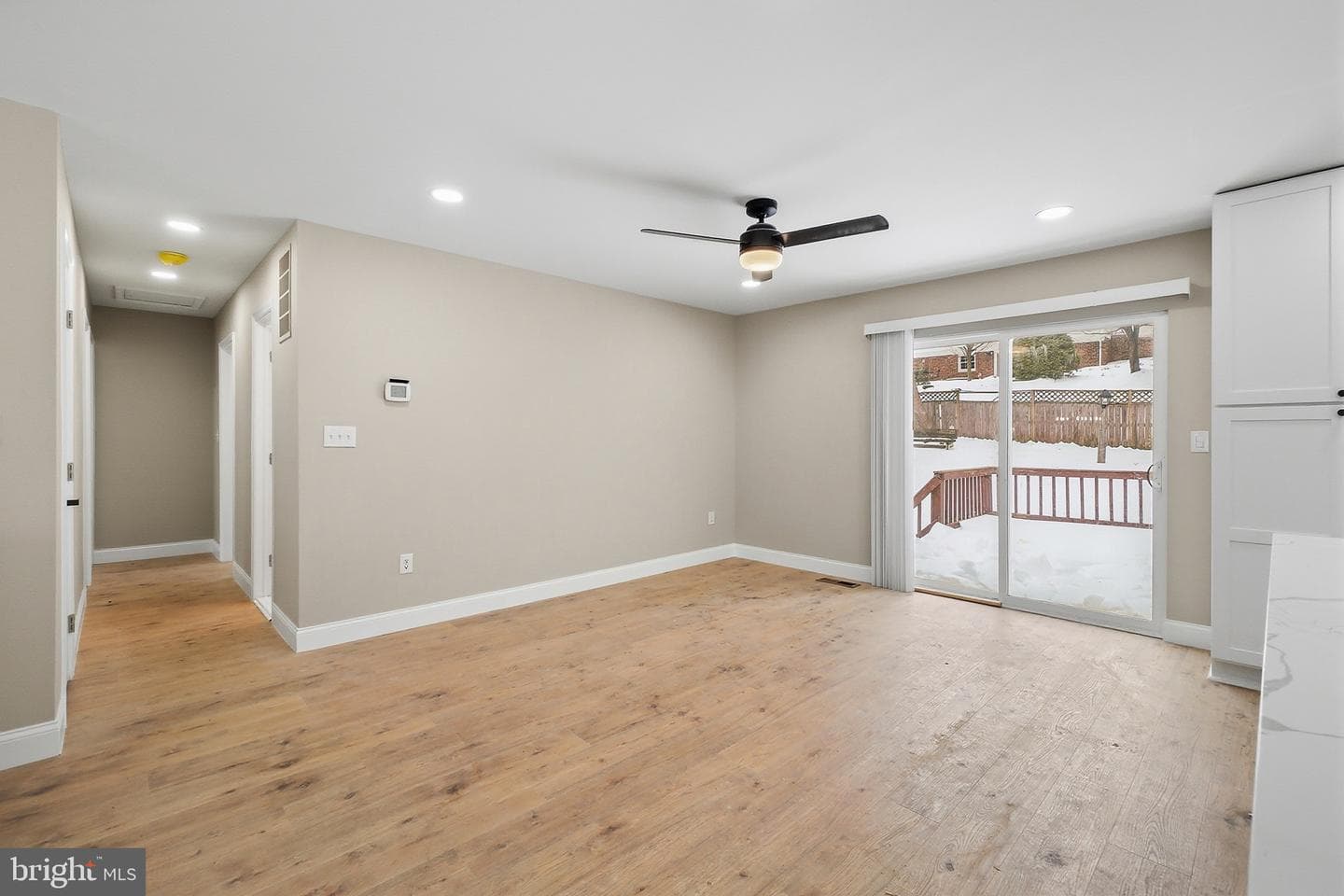 889 Diamond Drive photo 14