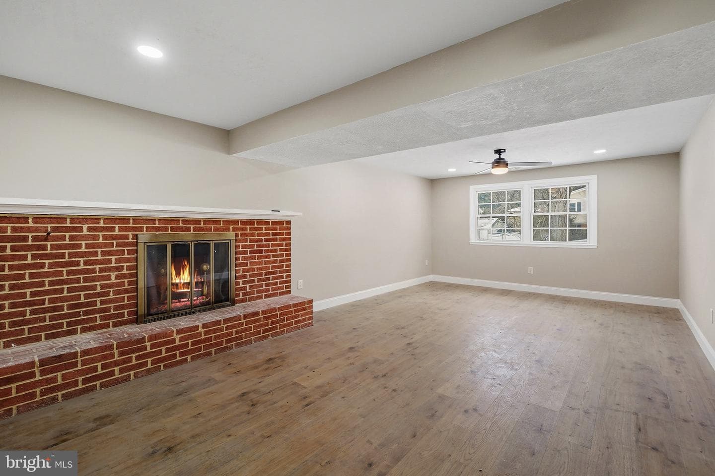 889 Diamond Drive photo 22