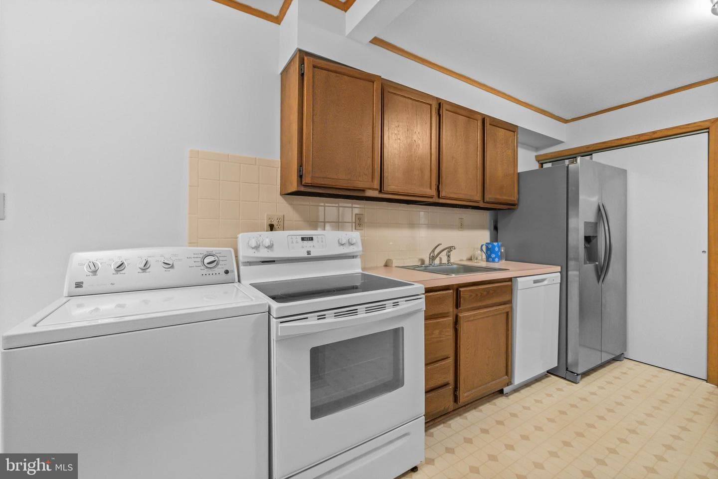 4 Russell Road photo 15