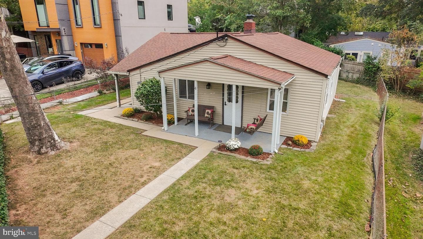 4 Russell Road photo 27