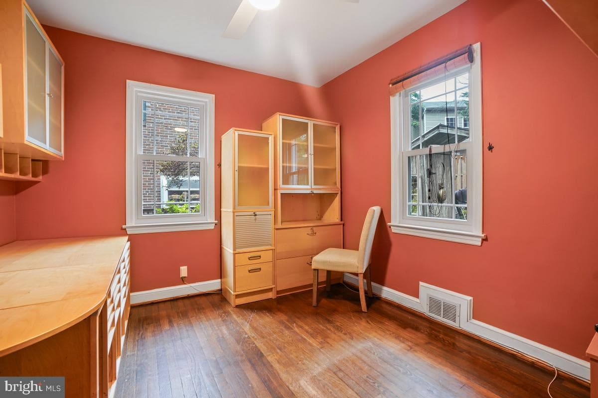 905 Erie Ave photo 15