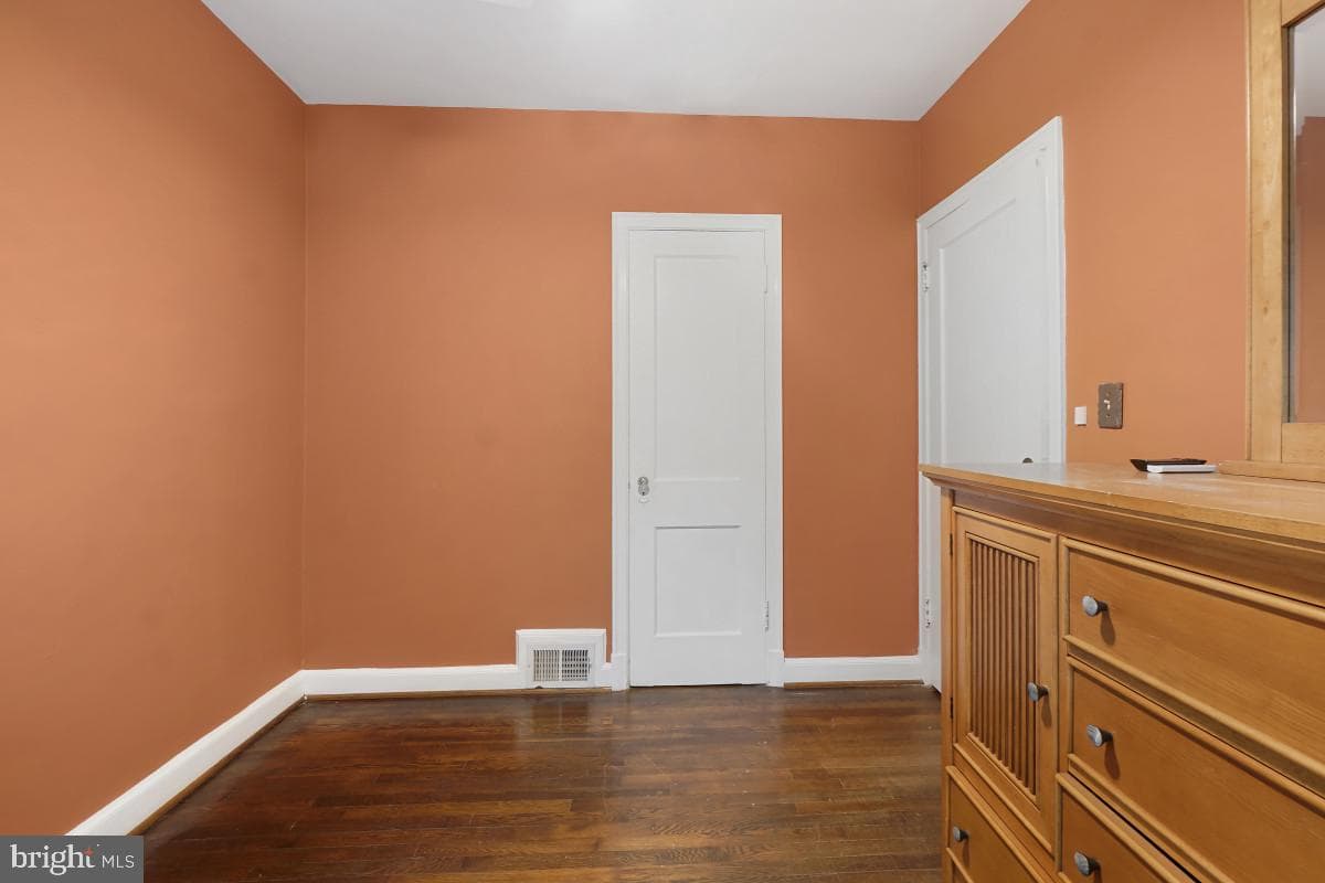 905 Erie Ave photo 23