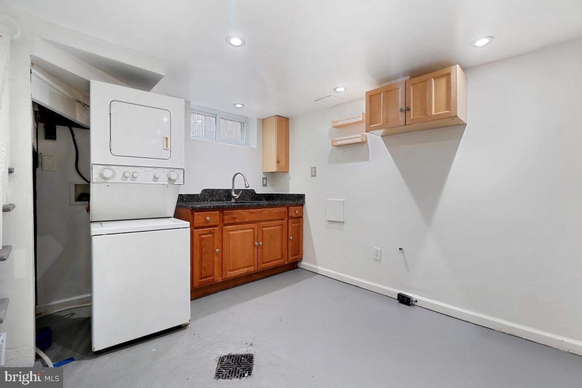 905 Erie Ave photo 33