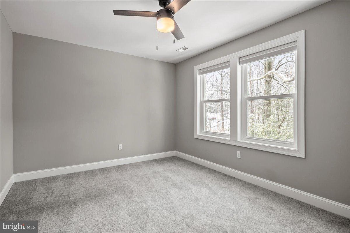 111 Sunnyside Road photo 34