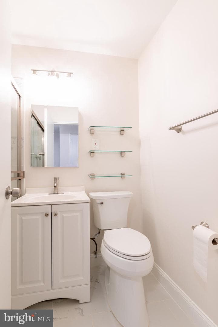 5301 Westbard Circle #231 photo 12