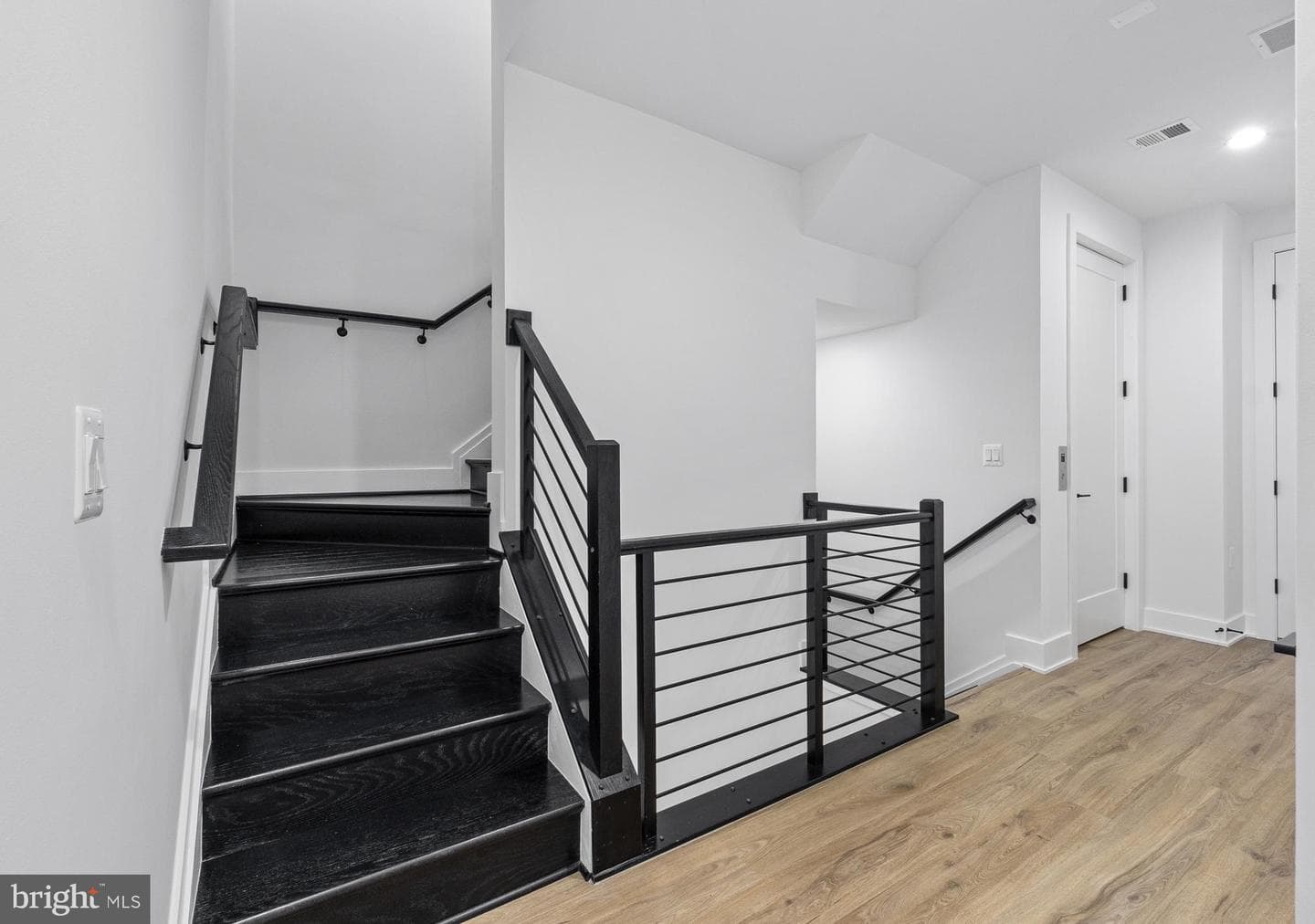 8607 Erdem Place photo 16