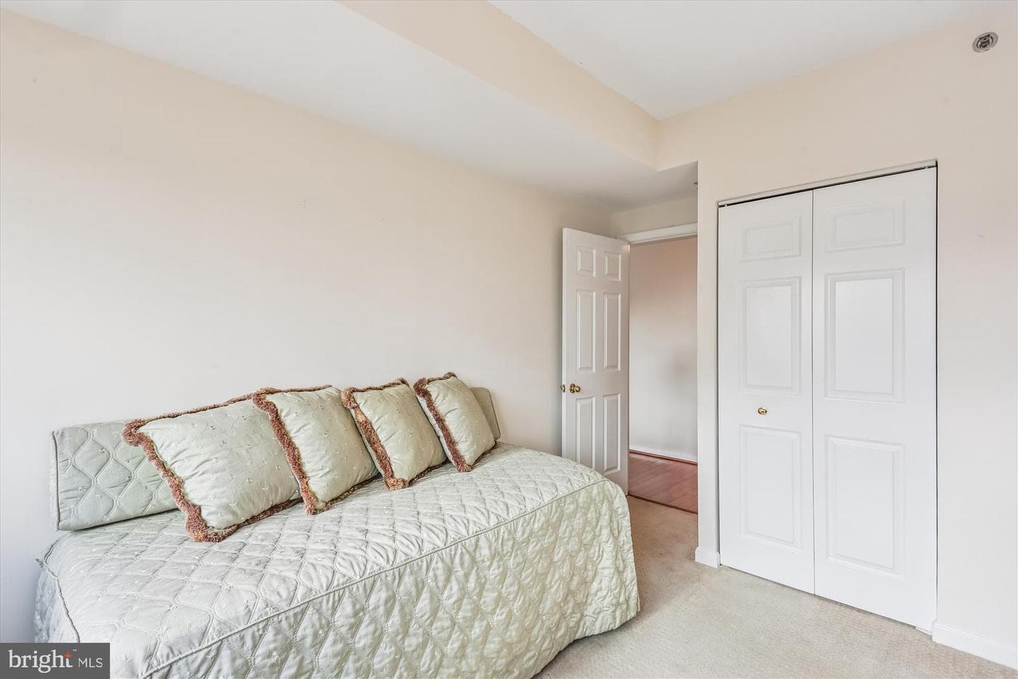 5600 Wisconsin Avenue #1105 photo 25