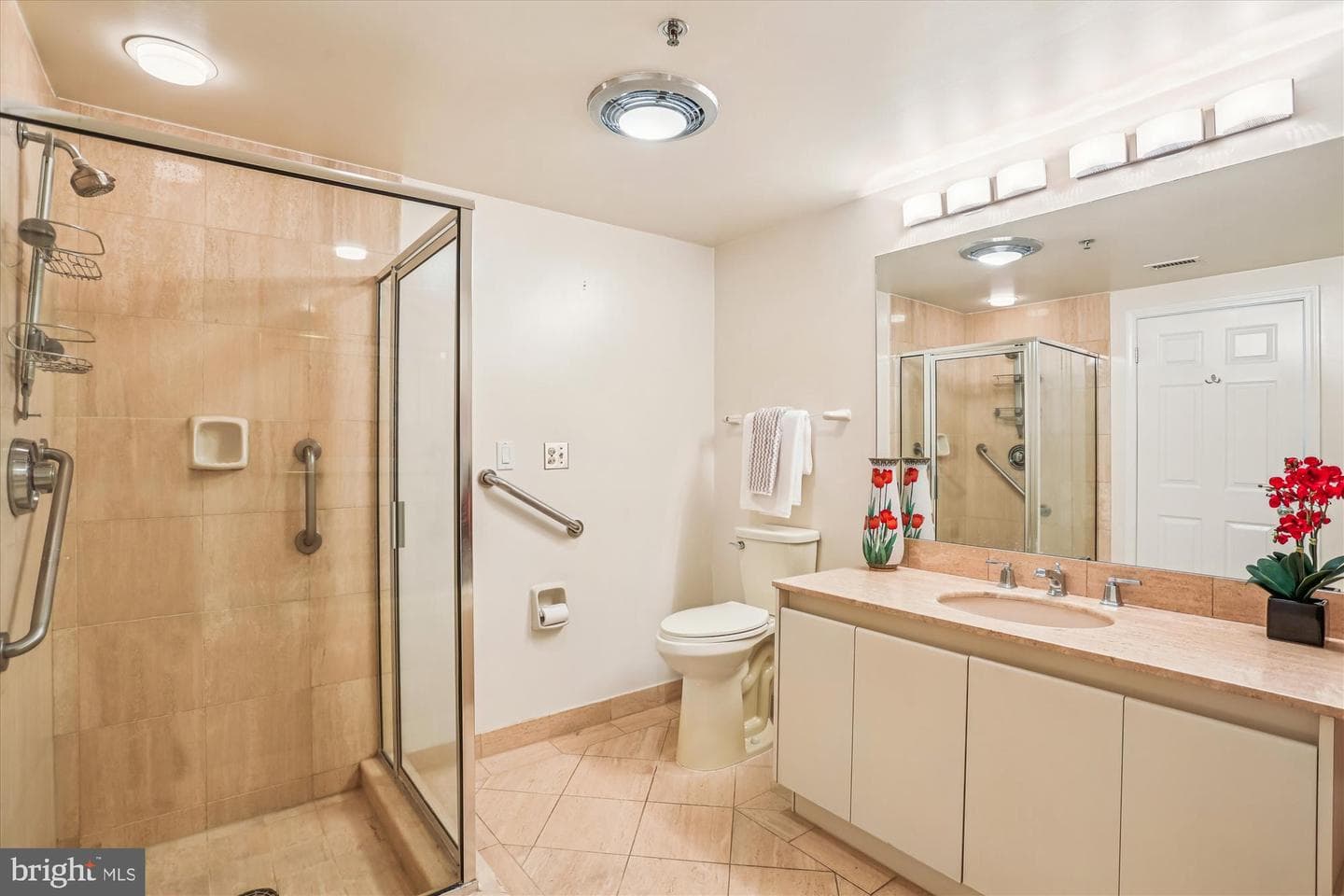 5600 Wisconsin Avenue #1105 photo 32