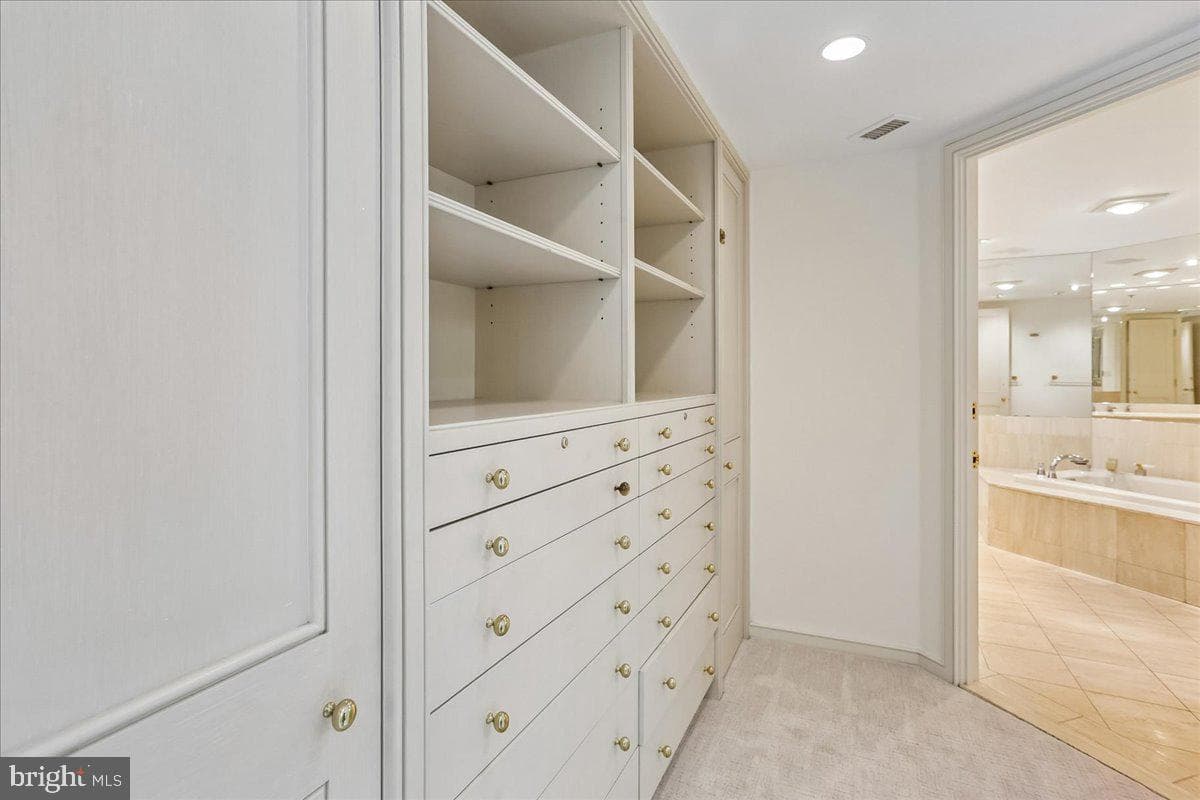 5600 Wisconsin Avenue #1303/1304 photo 33