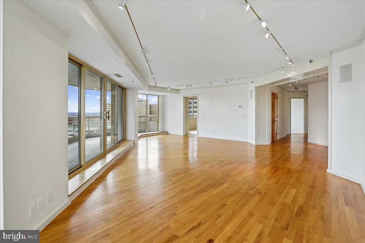 5600 Wisconsin Avenue #1303/1304 photo 9