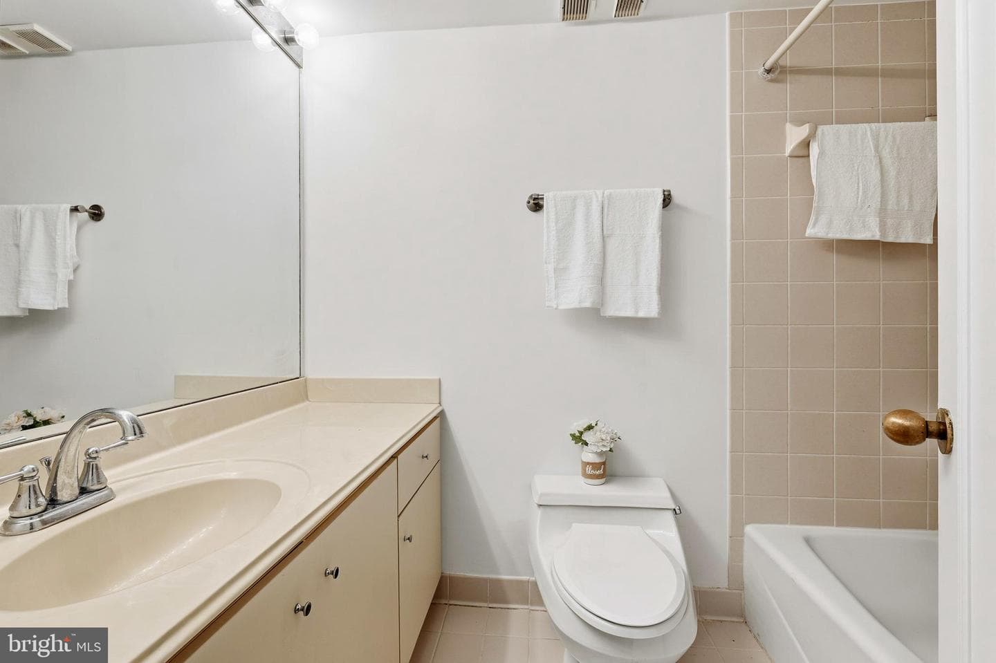 5800 Nicholson Lane #201 photo 22