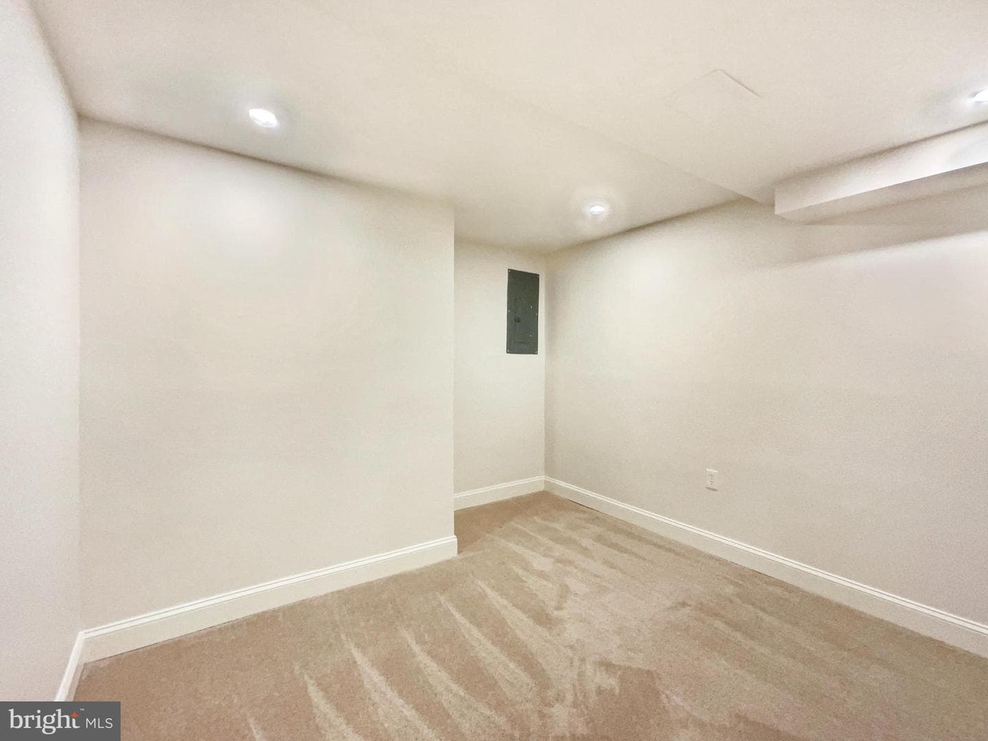 10103 Meredith Avenue photo 16