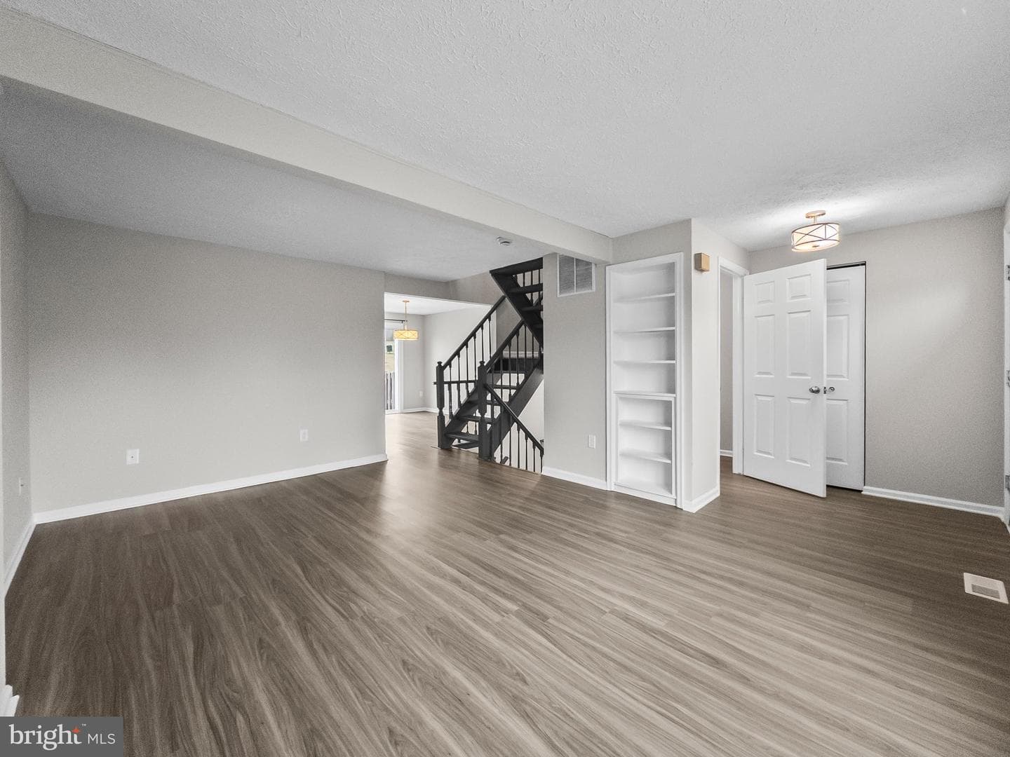 10110 Shelldrake Circle photo 6
