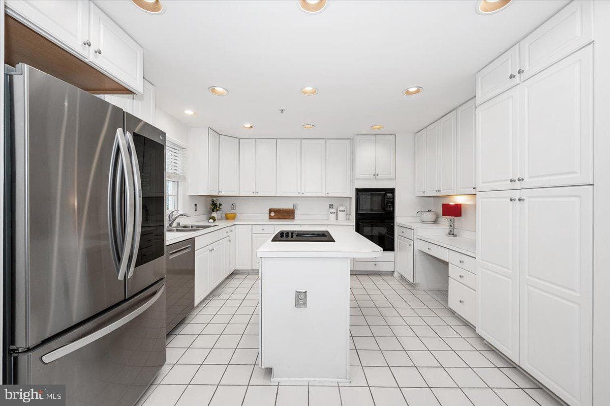 15825 Glacier Court photo 8