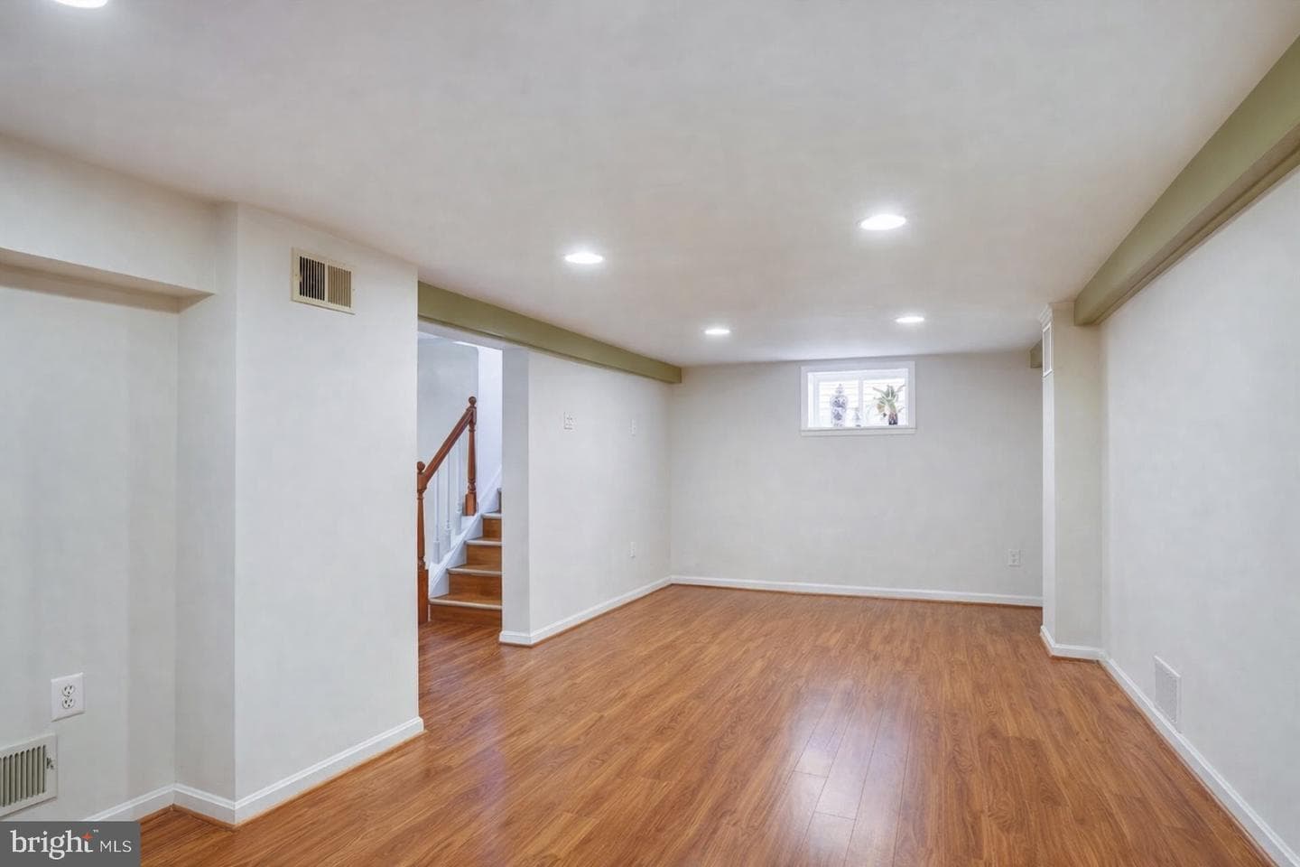 12304 Charles Road photo 11