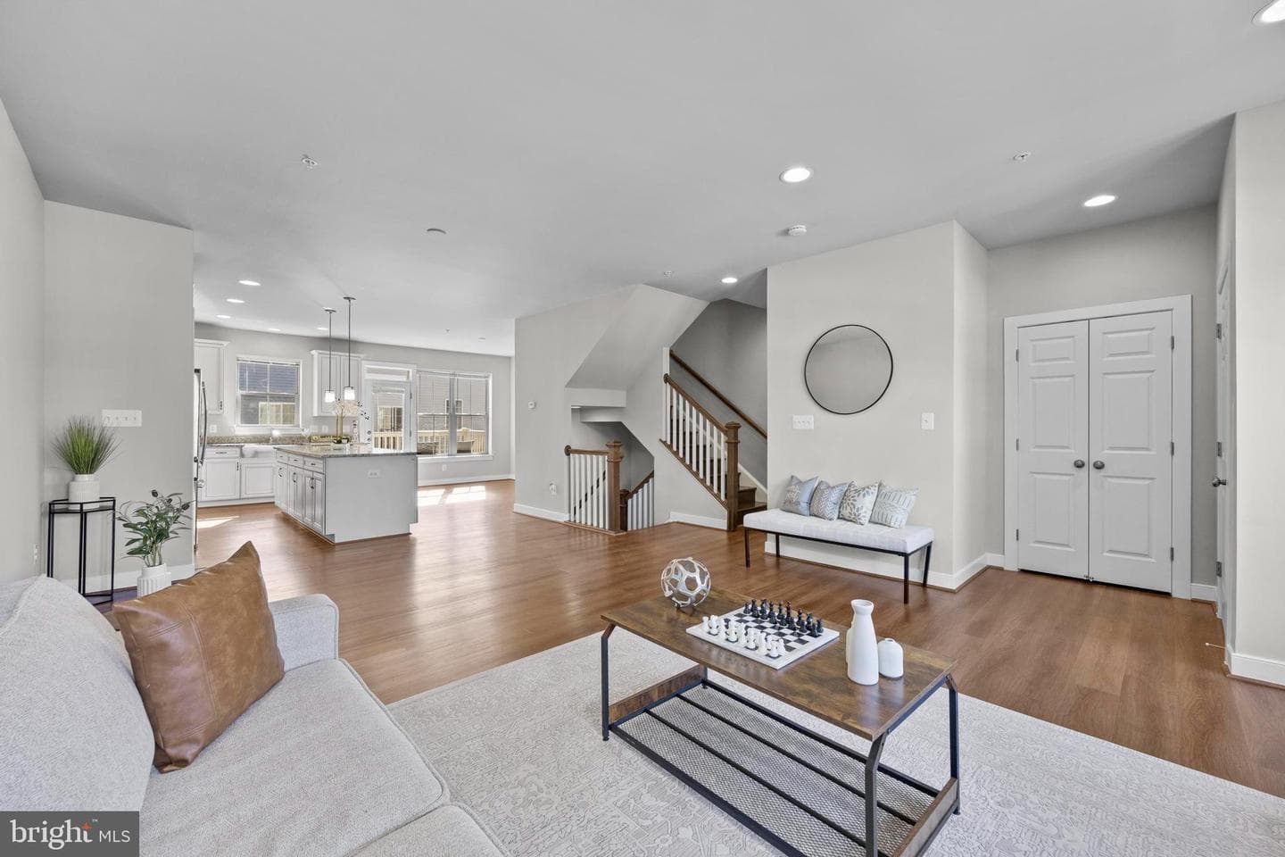 14247 Travilah Road photo 18
