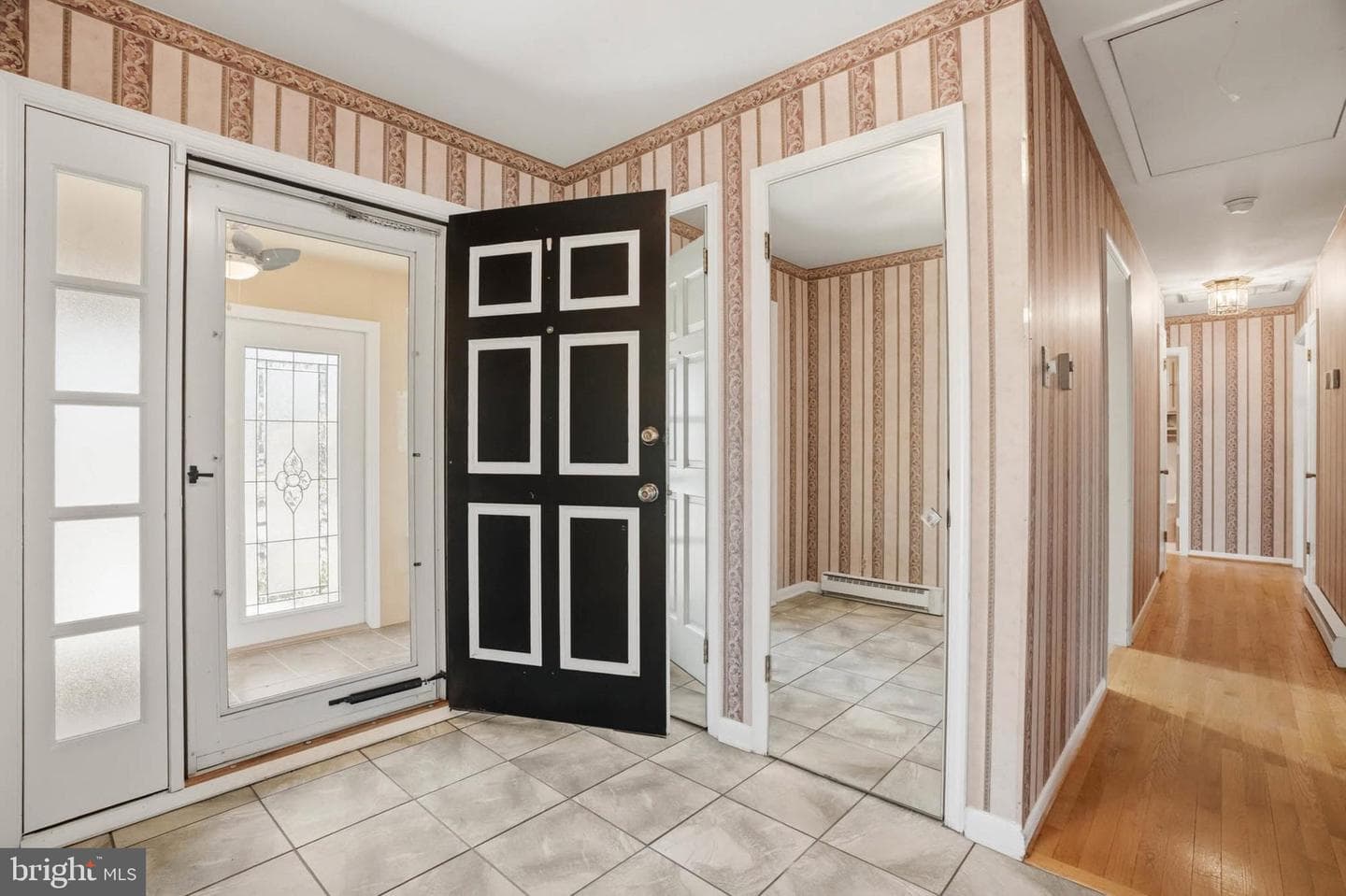 14917 Claude Lane photo 5