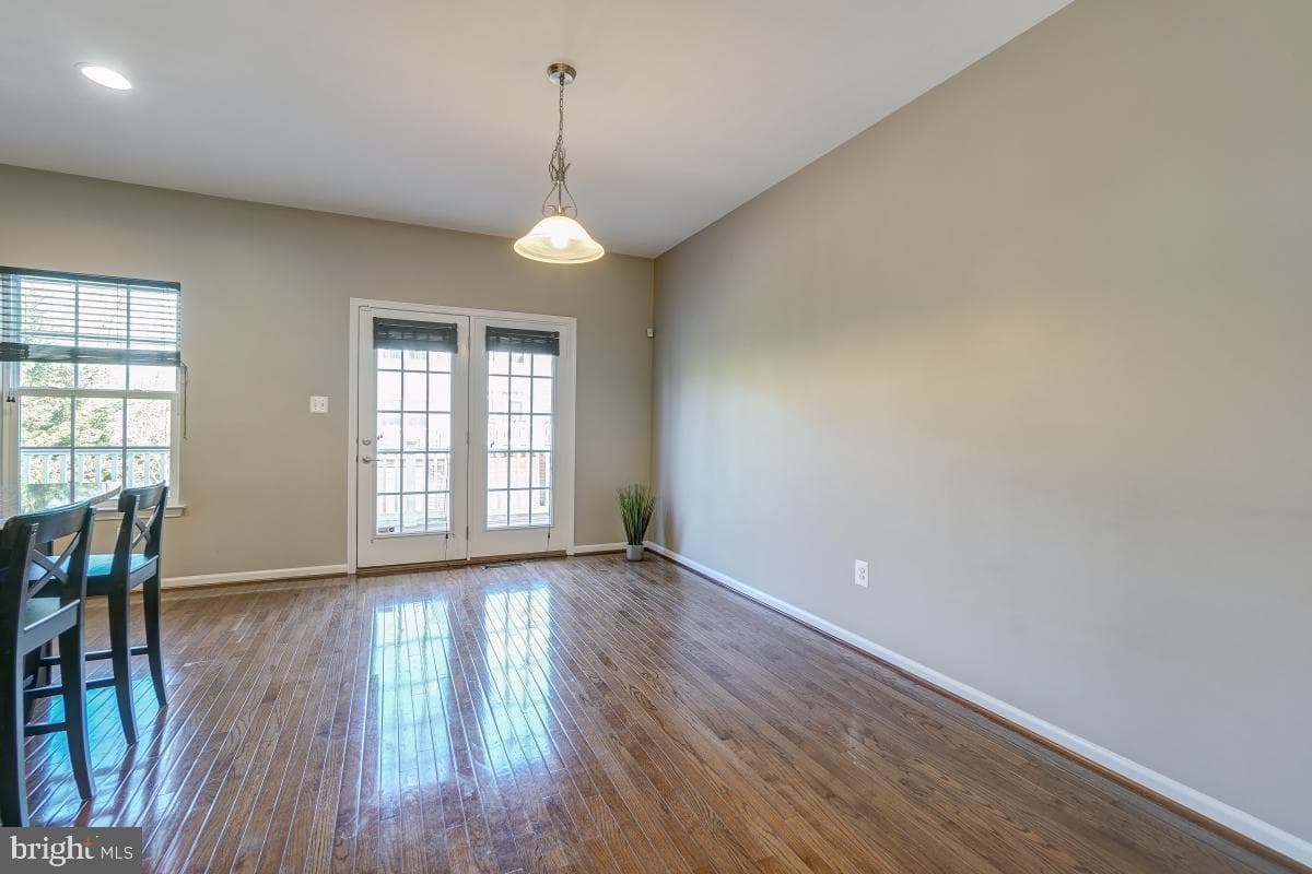 3925 Broadheath Circle photo 10