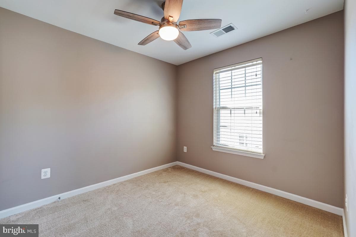 3925 Broadheath Circle photo 27