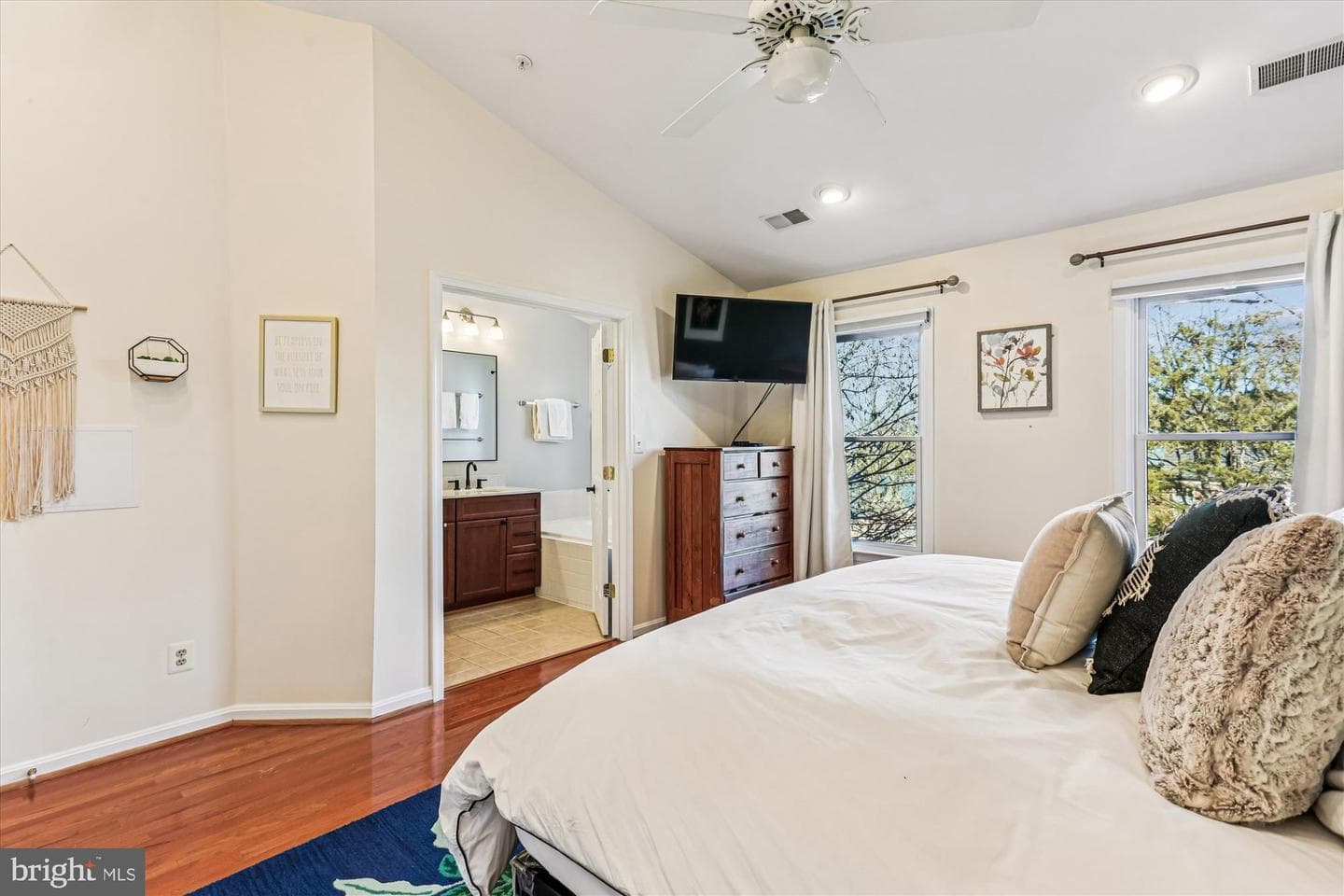 730 Kent Oaks Way photo 19