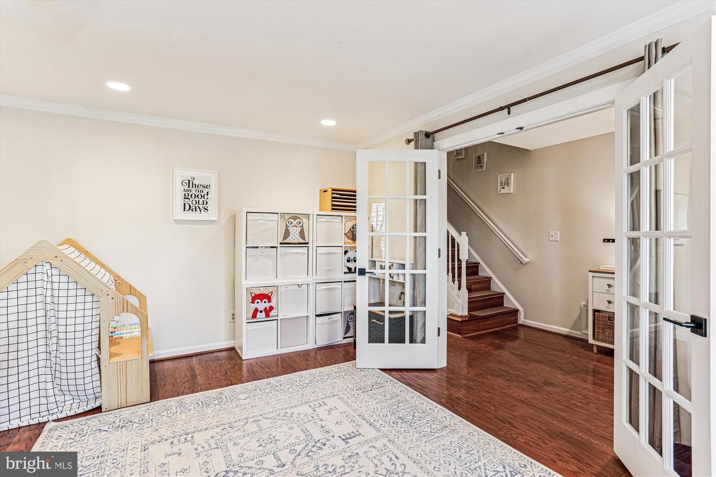 730 Kent Oaks Way photo 32