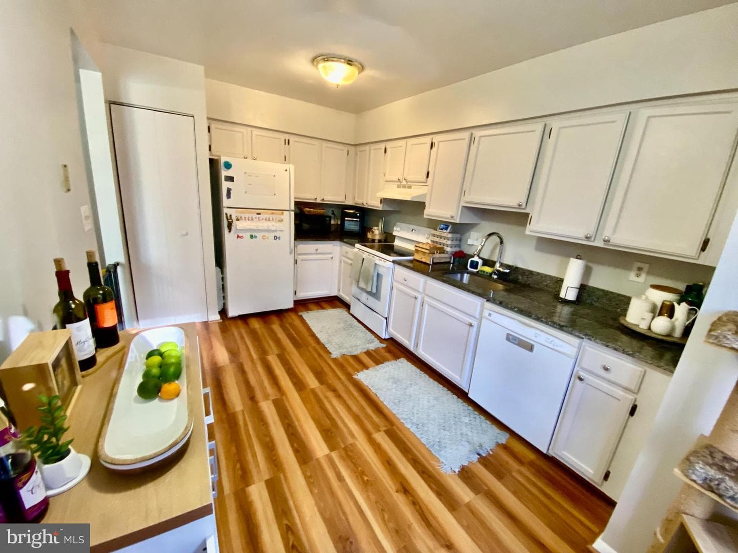 1 Appledowre Court #137 photo 8