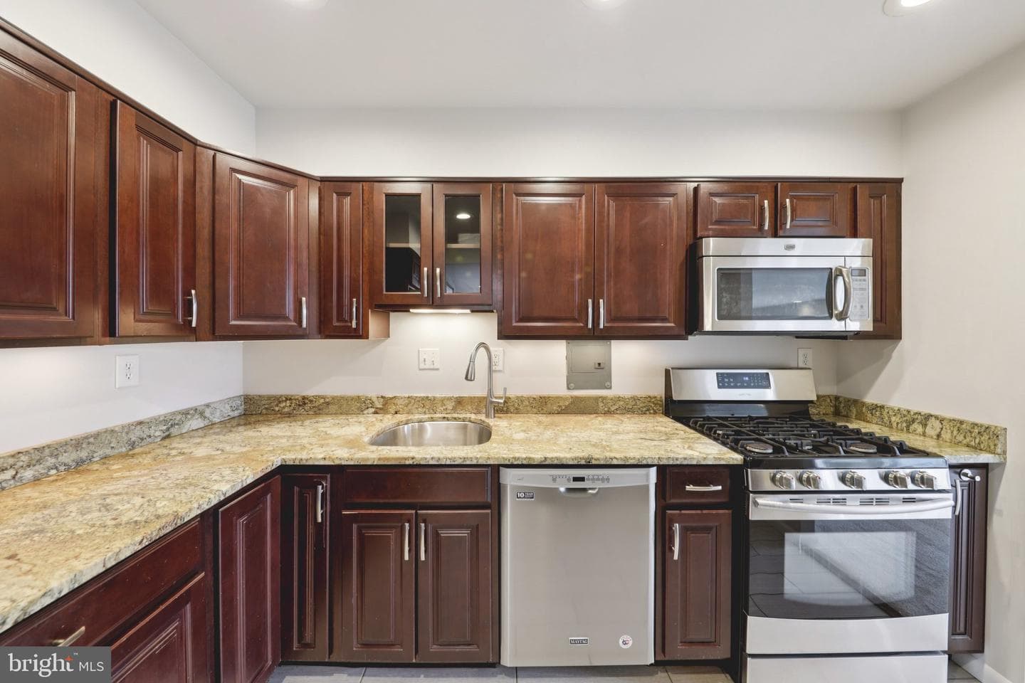 9900 Georgia Avenue #27-306 photo 4