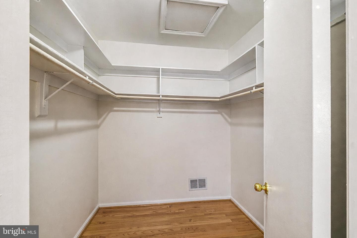 10104 Colebrook Avenue photo 23