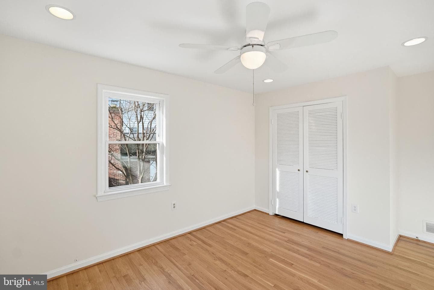 8802 Liberty Lane photo 20