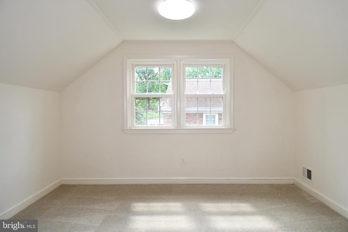7109 Radnor Road photo 37