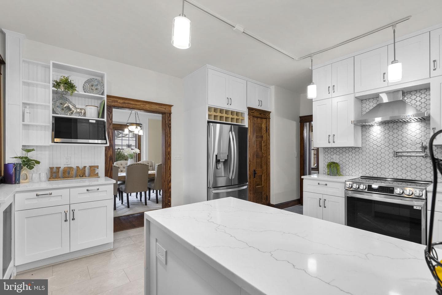 9403 Warren Street photo 6