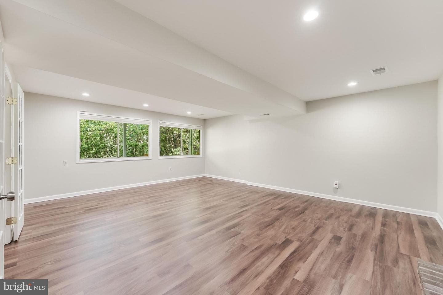 9812 Betteker Lane photo 23